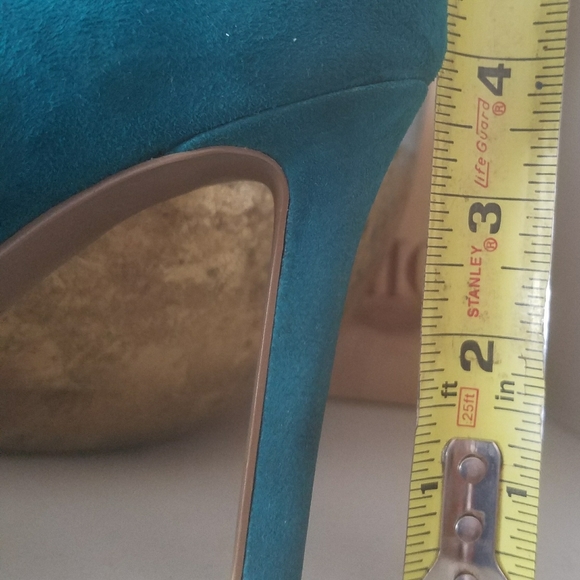 Audrey Brooke's turquoise - Picture 6 of 6